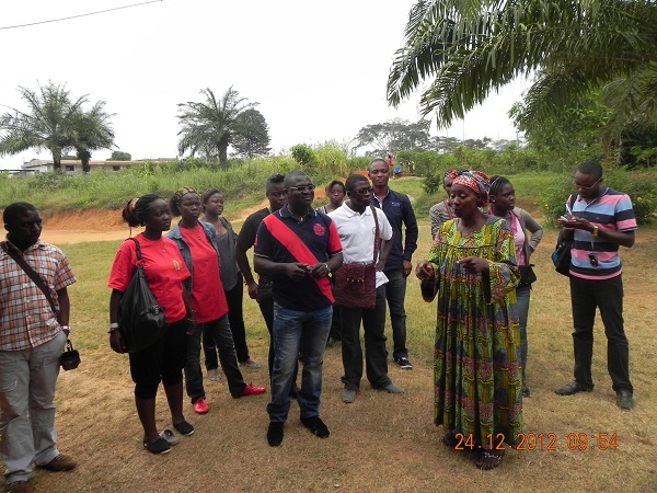 ¡Navidad en familia de los voluntarios de Yaoundé!
