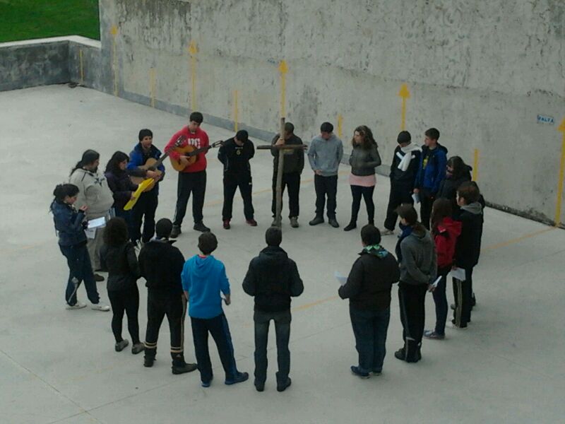 Celebrando la Pascua Joven con la Comunidad cristiana de Parroquias de Tafalla