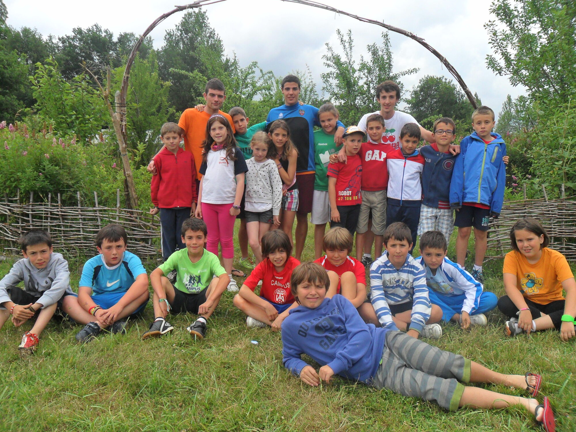 CAMPAMENTO DE 4º (KOSKORRAK) Y 3º DE PRIMARIA EN BARRIA