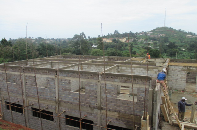 Bandjoun - Sigue la construcción del 5º edificio del CTC