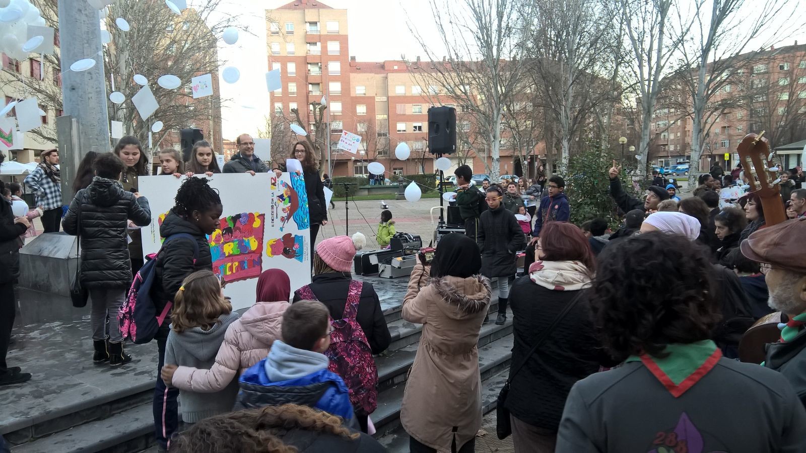 CELEBRAMOS EL DÍA DE LA PAZ Y LA NO VIOLENCIA CON OTRAS ENTIDADES DE NUESTRO ENTORNO