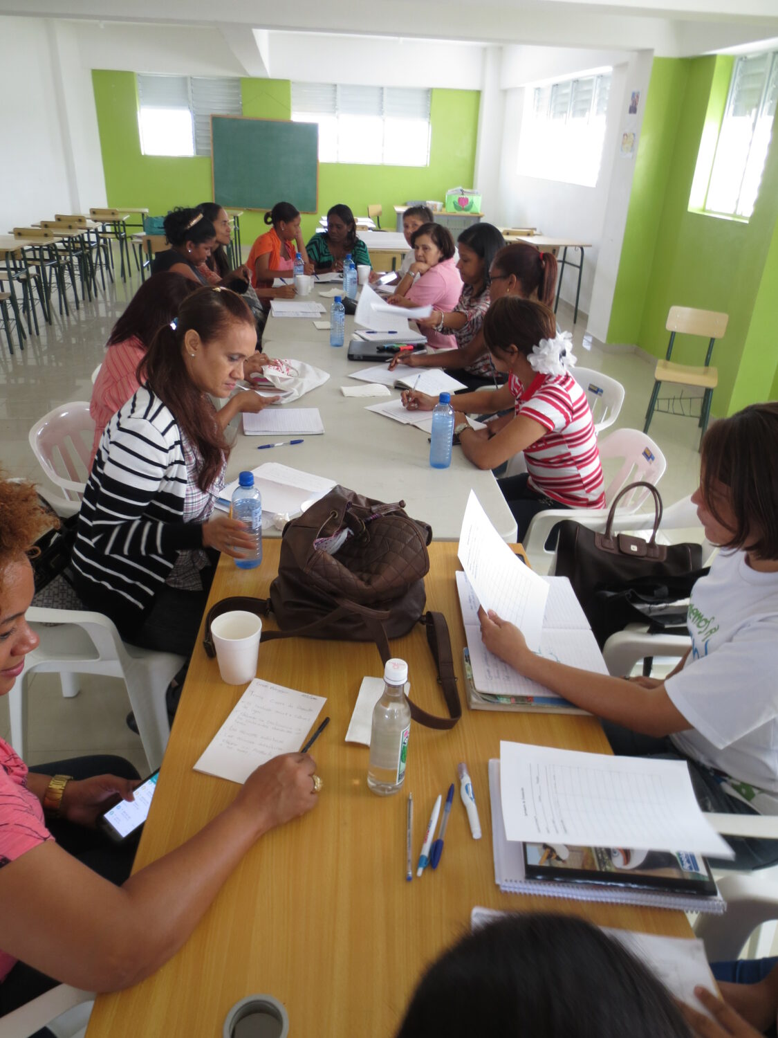 Talleres de capacitación en el centro Calasanz La Puya