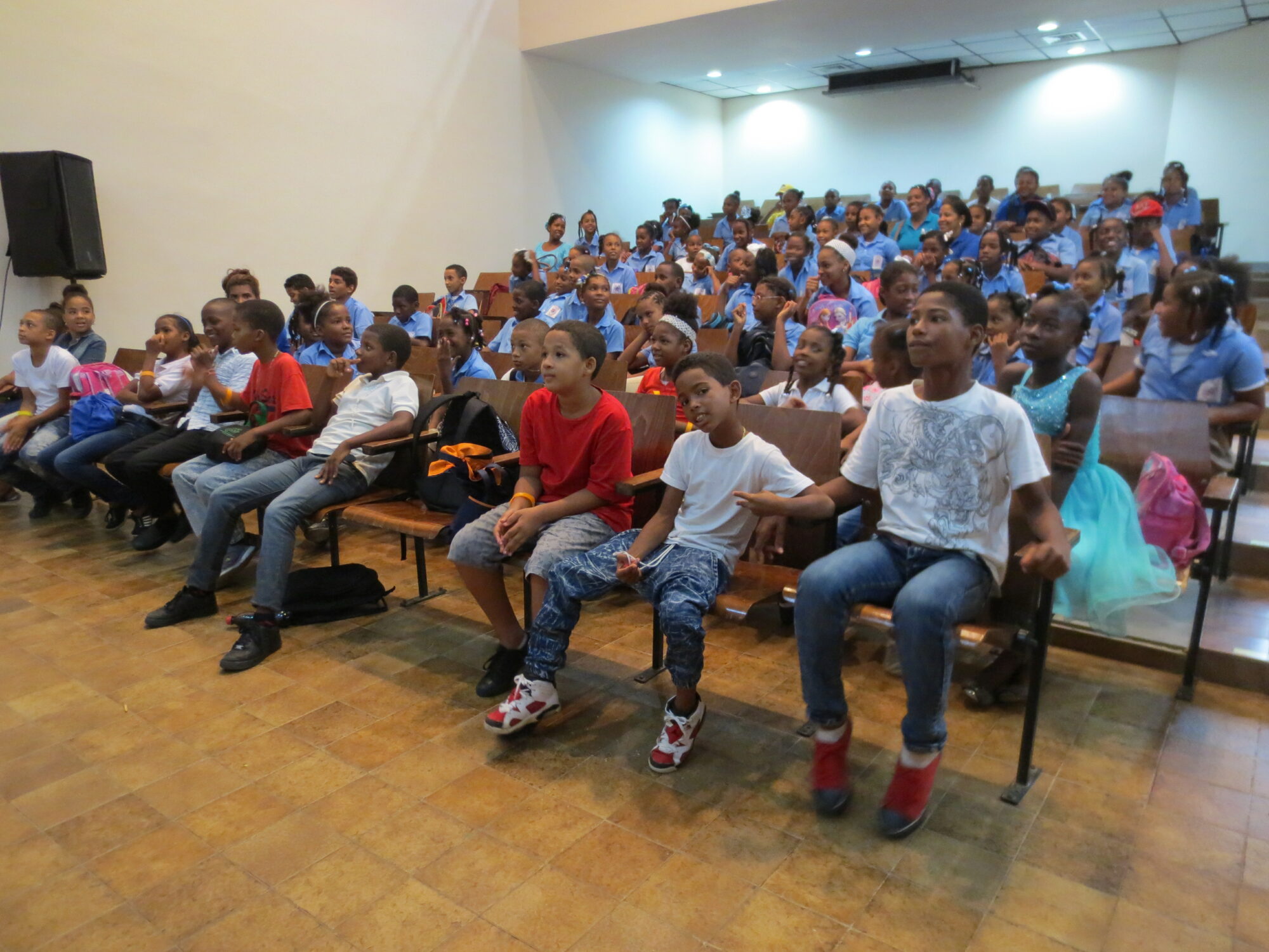 CCC La Puya- Santo Domingo expone su trabajo en la Feria Internacional del Libro.