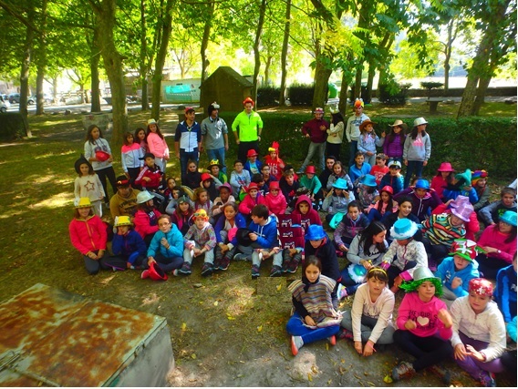 Lobatos-Koxkorrak y los Ibiltariak Encuentro Calasanz Kideak de Primaria