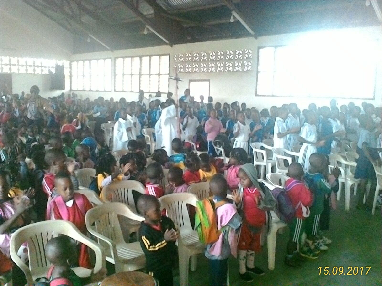 Misa de inicio de curso en el Calasanz de Bafia