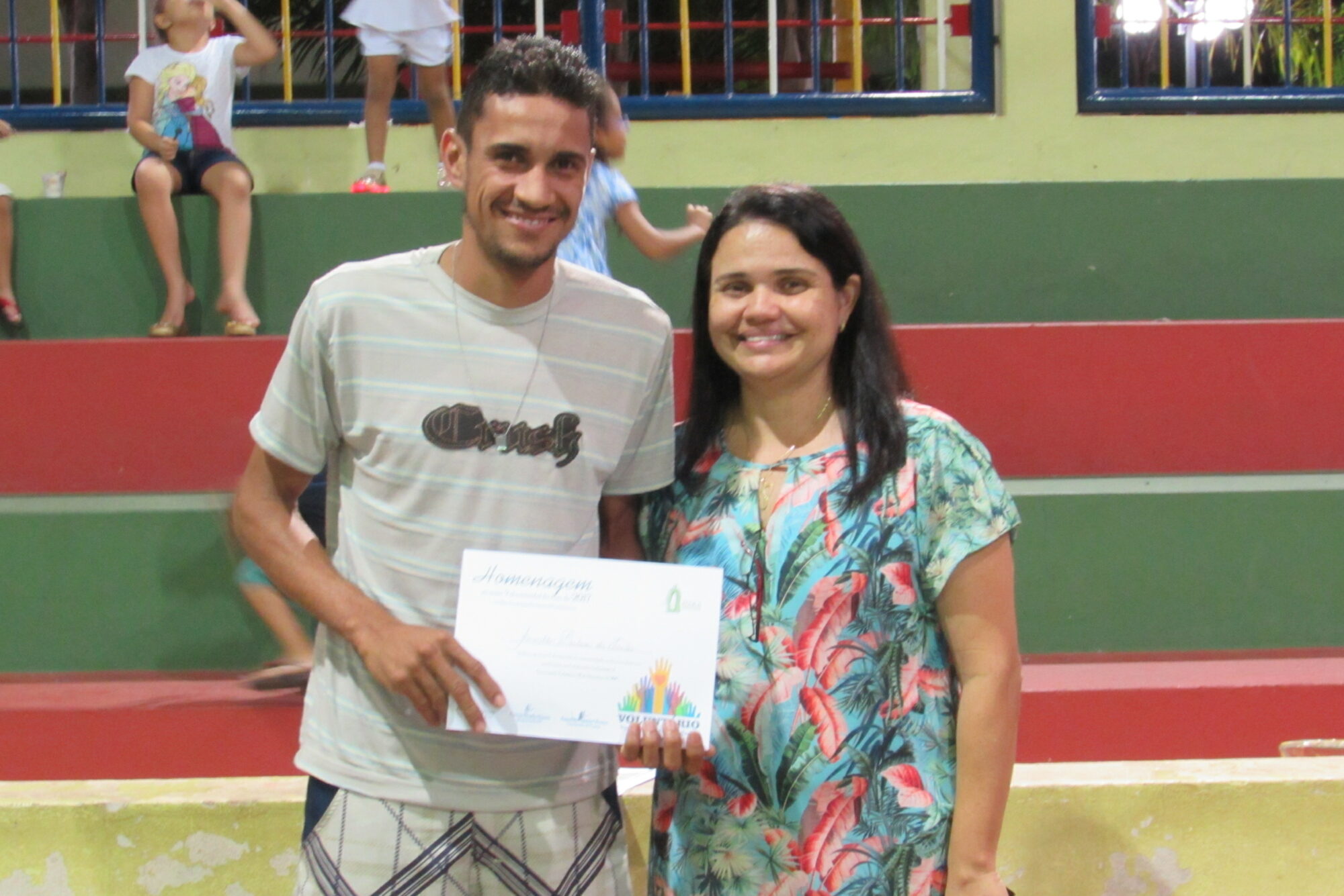 HOMENAJE A LOS VOLUNTARIOS EN VALADARES