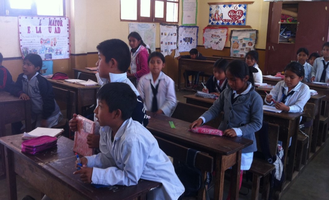 APOYO A CENTROS ESCOLARES... Y DE FORMACIÓN PROFESIONAL