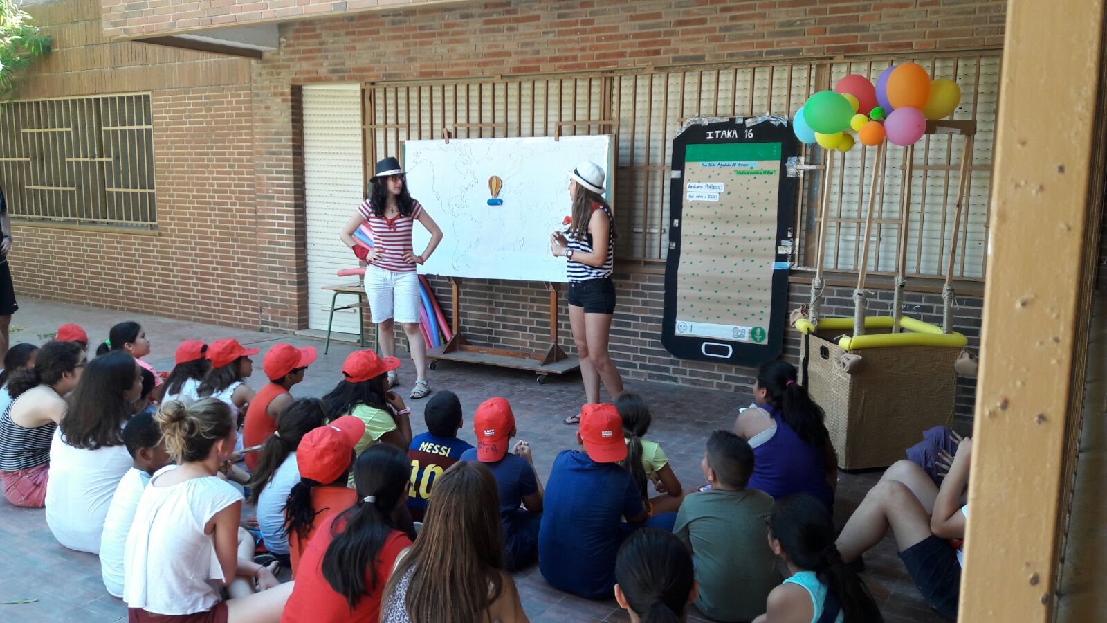 LAS INSTITUCIONES PÚBLICAS APOYAN NUESTRA LABOR