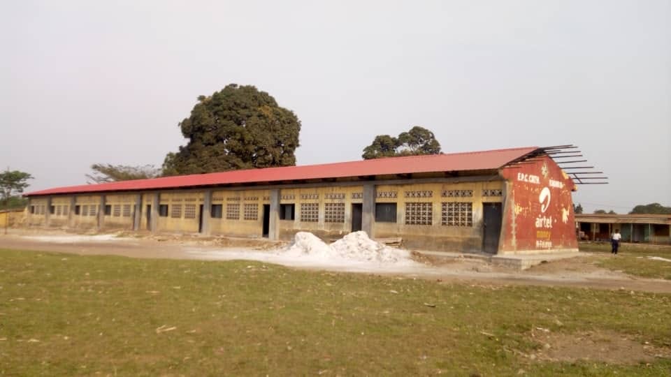 ESCUELA TAMBIÉN CUANDO LLUEVE