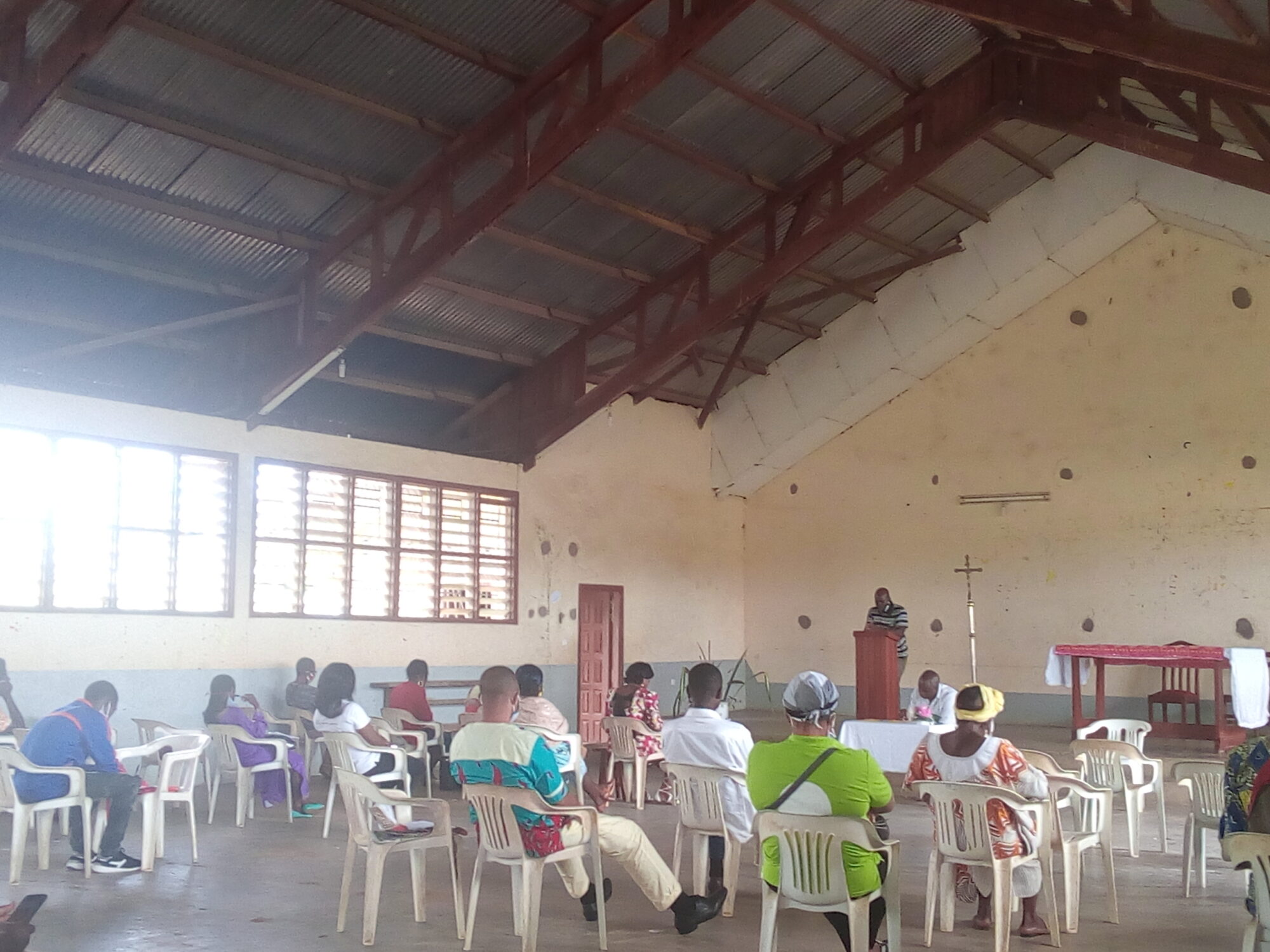 Reunión de clausura del año escolar 2019-2020 en la Escuela Calasanz de Bafia (COSCABIC con los profesores.
