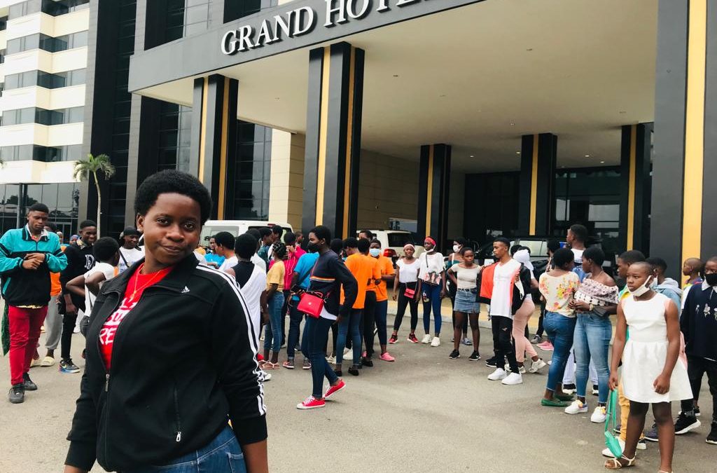 EXCURSIÓN CON LOS NIÑOS Y JÓVENES DEL MOVIMIENTO CALASANZ DE AKONIBE Y AKURENAM