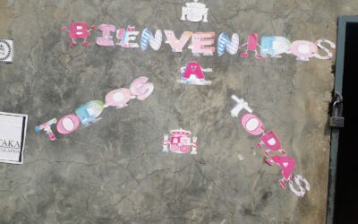 LE PERSONNEL DE L'AMBASSADE D'ESPAGNE A L'ECOLE MATERNELLE/PRIMAIRE ST SACREMENT