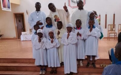 CELEBRACIÓN DE VUELTA AL COLE EN LA PARROQUIA SAN ANTONIO DE PADUA DE BAMENDJOU