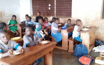 Comedores en las Escuelas Pias de Bamendjou
